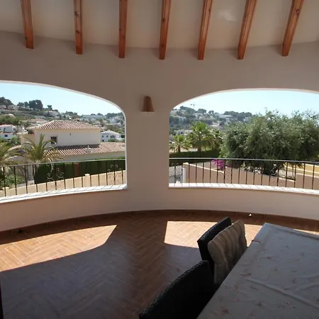 Villablanc - With Private Swimming Pool In *